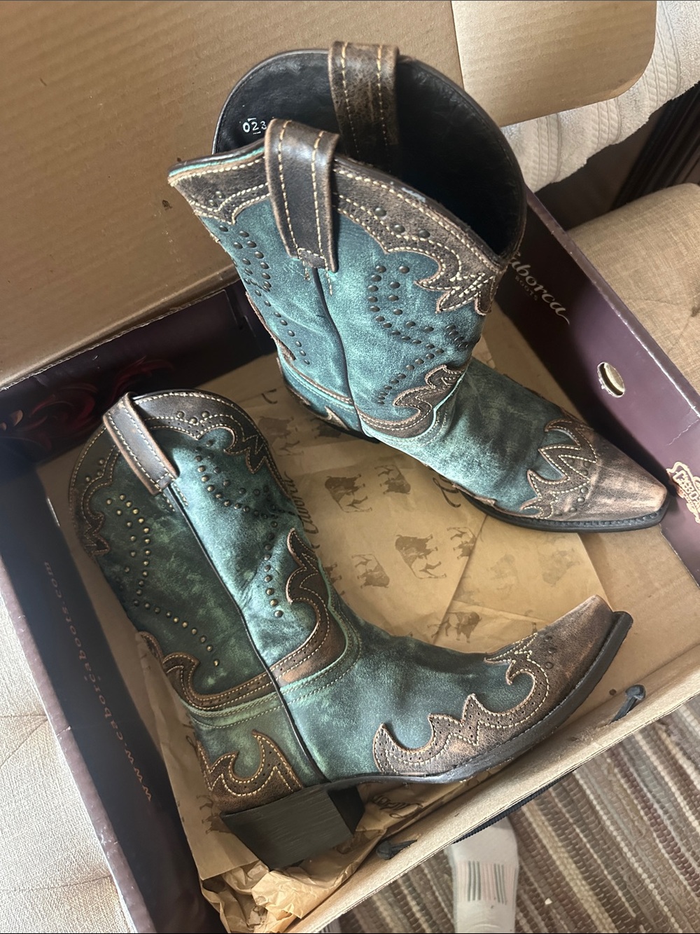 LNC Caborca Western Cowboy Boots with Brown Accents